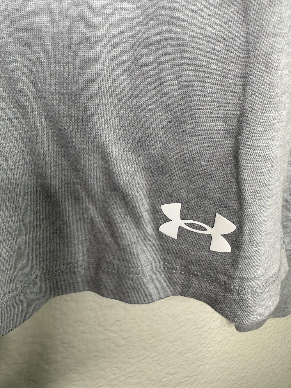 Under Armour Shirt Womens Large Gray White Long Sleeve Athletic Loose Fit Logo - Picture 3 of 6